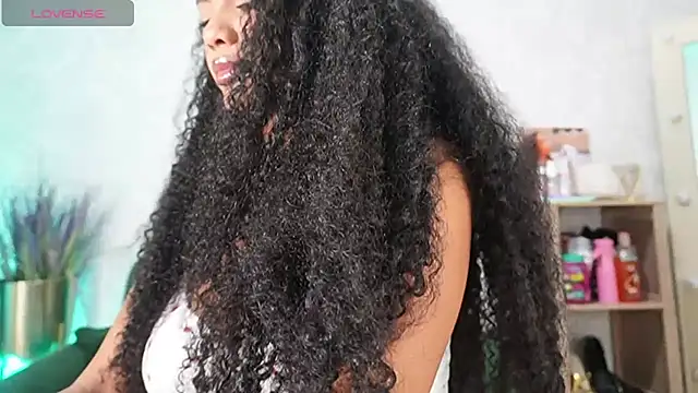 HOTBLACKANDWHITE2 online show from 04/08/26, 03:08