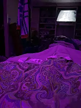 Snapshot of Themechanic420 chatting on 01/01/25, 05:33 Themechanic420 online show from 01/01/25, 05:33