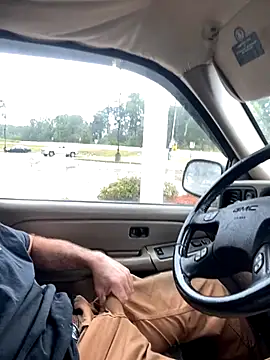 Snapshot of Themechanic420 chatting on 10/06/25, 05:02 Themechanic420 online show from 10/06/25, 05:02