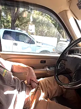 Snapshot of Themechanic420 chatting on 10/22/25, 05:12 Themechanic420 online show from 10/22/25, 05:12