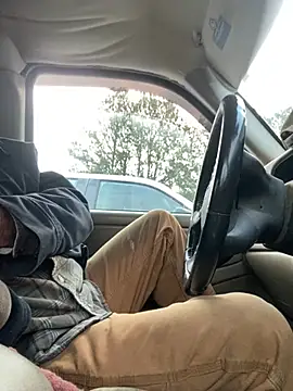 Snapshot of Themechanic420 chatting on 02/27/25, 12:45 Themechanic420 online show from 02/27/25, 12:45