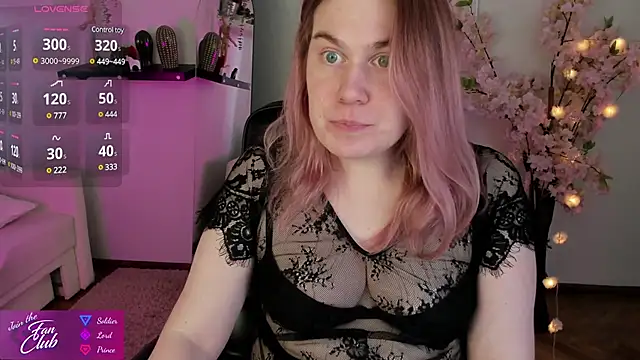 Snapshot of Nancy_Sun_ chatting on 03/22/25, 02:58 Nancy Sun online show from 03/22/25, 02:58