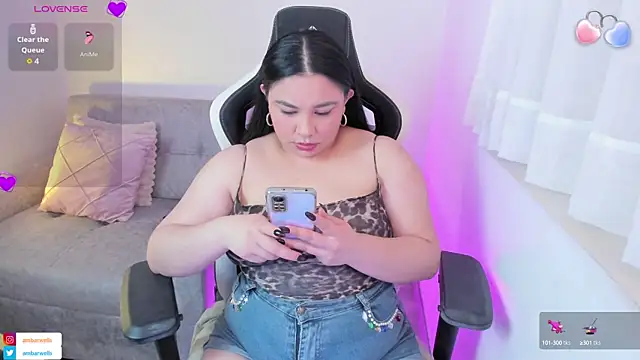 ambar-wells online show from 09/23/25, 05:42