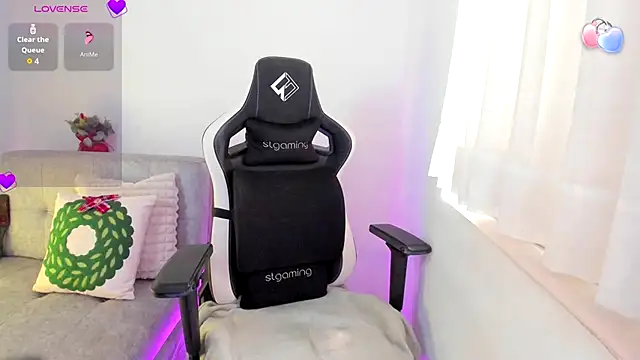 ambar-wells online show from 12/15/25, 03:40