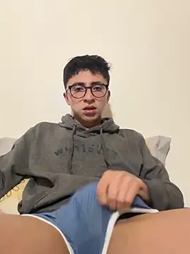 CamiRojas boy online show from 10/10/25, 04:13