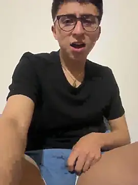 CamiRojas boy online show from 04/06/26, 02:40