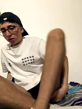 CamiRojas boy online show from 10/20/25, 03:41