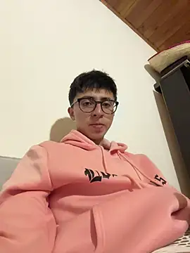 CamiRojas boy online show from 12/18/25, 04:28