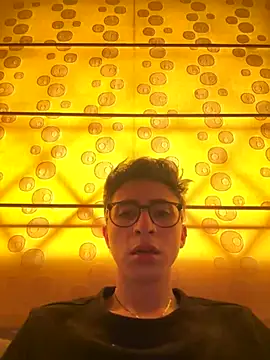 CamiRojas boy online show from 09/26/25, 01:18