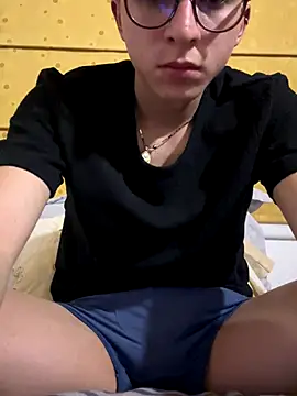 CamiRojas boy online show from 09/13/25, 04:01