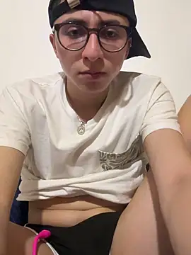 CamiRojas boy online show from 03/29/26, 03:52