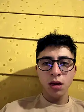 CamiRojas boy online show from 10/04/25, 03:52