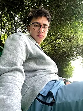 Snapshot of CamiRojas_boy chatting on 06/02/26, 07:14 CamiRojas boy online show from 06/02/26, 07:14