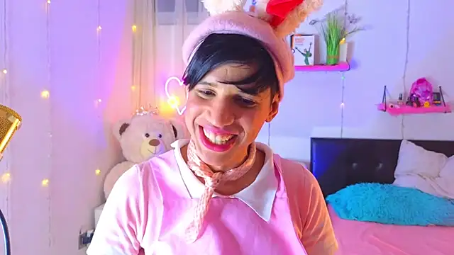 Ariel Femboy  online show from 10/24/25, 03:49