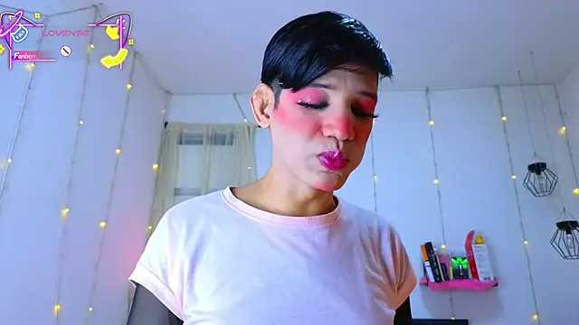 Ariel Femboy  online show from 01/17/26, 05:33