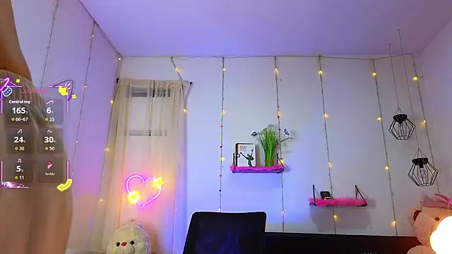 Ariel Femboy  online show from 09/19/25, 04:49