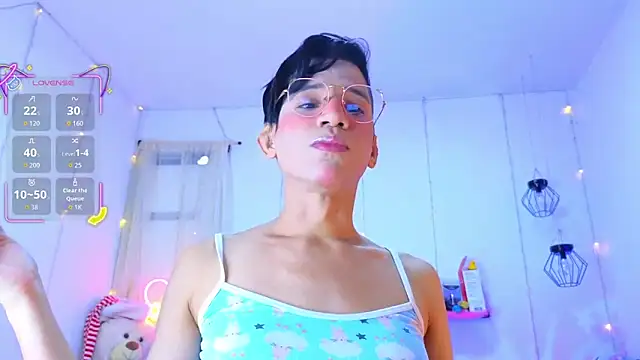 Ariel Femboy  online show from 12/23/25, 04:56