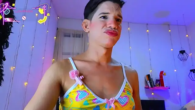 Ariel Femboy  online show from 02/12/26, 05:40