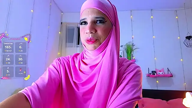 Ariel Femboy  online show from 10/05/25, 04:25