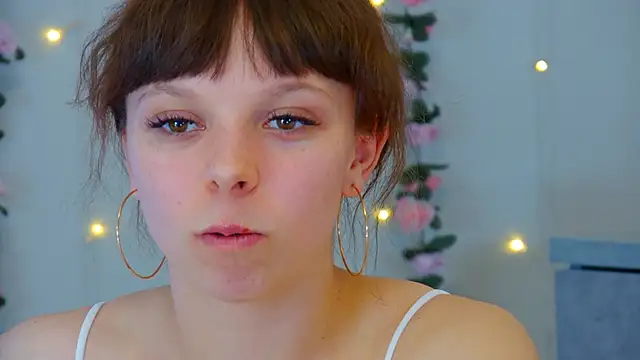 ElisabethDavis online show from 04/15/26, 03:27