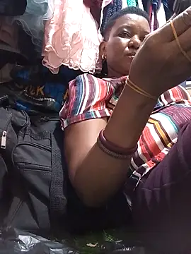 Snapshot of Hailey_BaileyXYZ chatting on 02/16/26, 01:32 Hailey BaileyXYZ online show from 02/16/26, 01:32