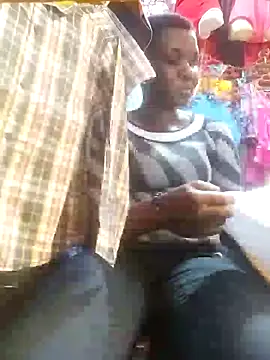 Snapshot of Hailey_BaileyXYZ chatting on 01/08/25, 01:41 Hailey BaileyXYZ online show from 01/08/25, 01:41