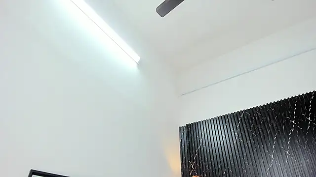 Angie Will online show from 04/21/26, 01:42