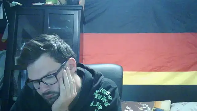 Snapshot of Die-geile-Sau chatting on 06/16/26, 07:25 Die-geile-Sau online show from 06/16/26, 07:25
