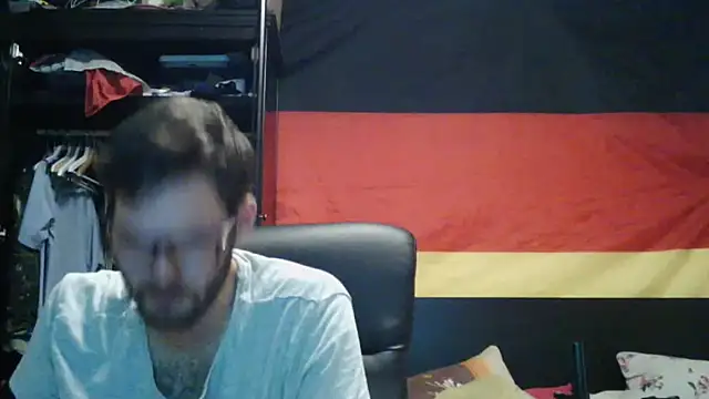 Snapshot of Die-geile-Sau chatting on 06/25/26, 08:25 Die-geile-Sau online show from 06/25/26, 08:25