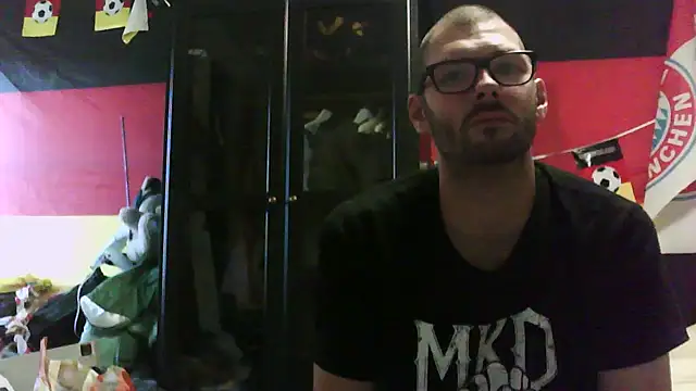 Die-geile-Sau online show from 09/18/25, 03:26