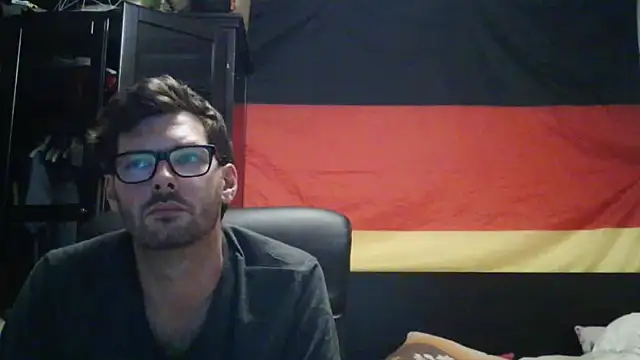 Snapshot of Die-geile-Sau chatting on 07/03/26, 08:15 Die-geile-Sau online show from 07/03/26, 08:15