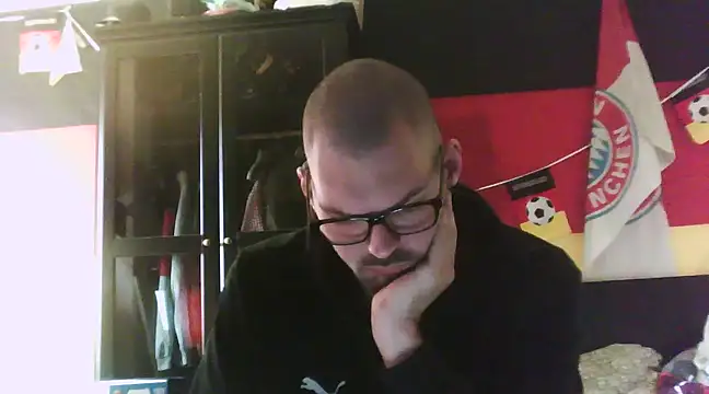 Die-geile-Sau online show from 03/16/25, 12:00