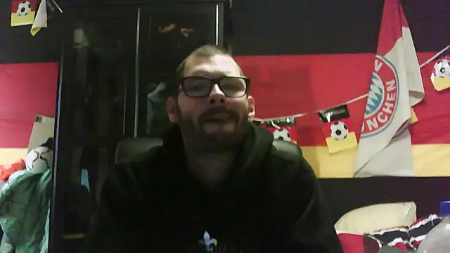 Die-geile-Sau online show from 11/11/25, 01:28