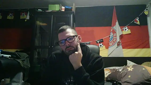 Die-geile-Sau online show from 02/05/26, 09:32