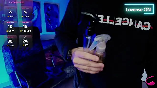 jhon bear03 online show from 10/22/25, 11:09