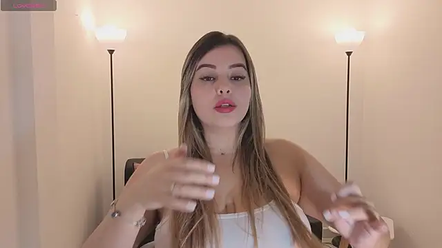 camiilaa1 online show from 04/21/26, 09:32