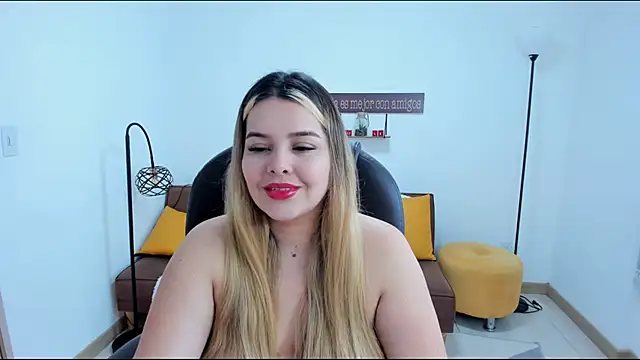 camiilaa1 online show from 02/16/25, 10:11