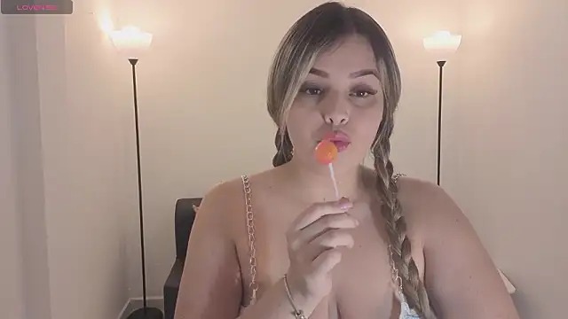 camiilaa1 online show from 02/12/26, 02:00