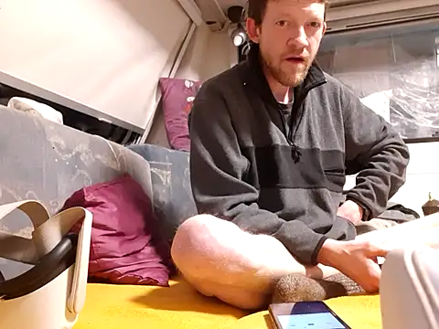 Ebinator666 online show from 12/31/24, 03:55