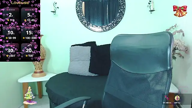 Sofia Franco  online show from 11/28/25, 07:25