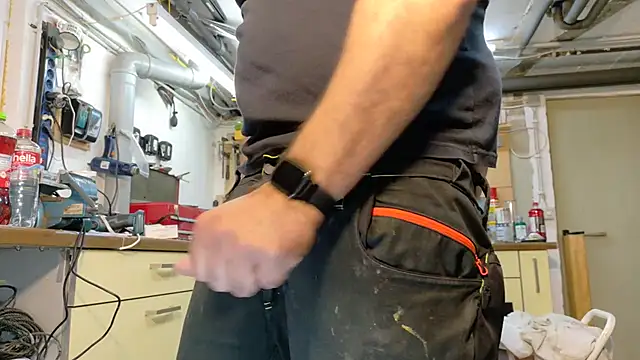 Nikeyone2 online show from 03/16/26, 06:39