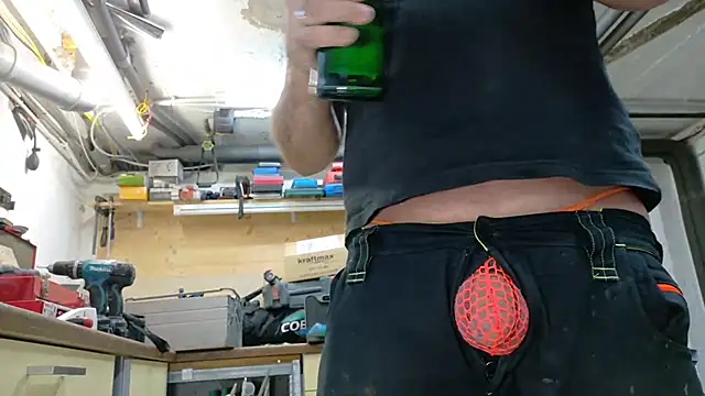 Nikeyone2 online show from 11/06/25, 02:32