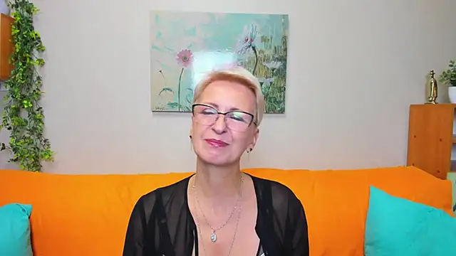 iamyourdream89 online show from 09/18/25, 11:13