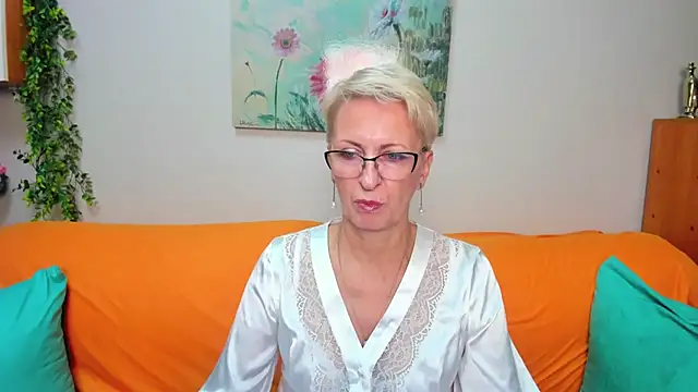 iamyourdream89 online show from 10/13/25, 01:34