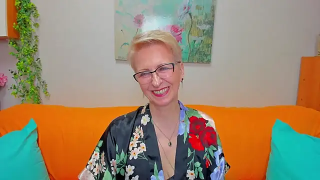iamyourdream89 online show from 04/22/26, 02:13
