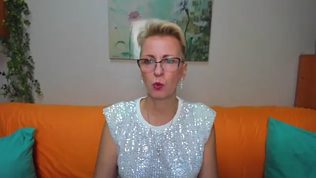 iamyourdream89 online show from 11/30/25, 07:20