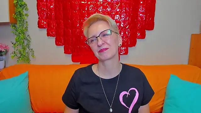 iamyourdream89 online show from 02/19/26, 04:04