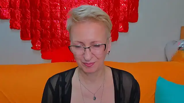 iamyourdream89 online show from 02/11/26, 12:27