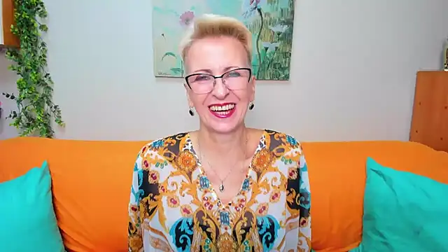 iamyourdream89 online show from 11/29/25, 10:04