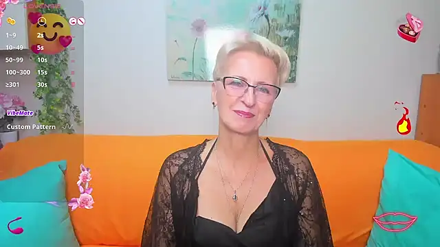 iamyourdream89 online show from 10/03/25, 10:06